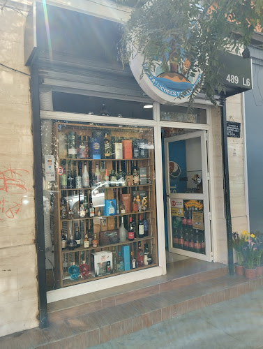 Botilleria playa,licores y rock and roll