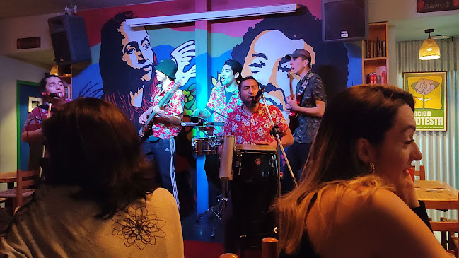 Opinii despre La Casa en el Aire în Providencia - Gastronomía y hostelería