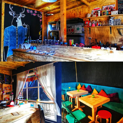 Bistró Indómito: Café & Pastelería