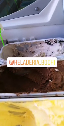 Heladería Bochi Open Times