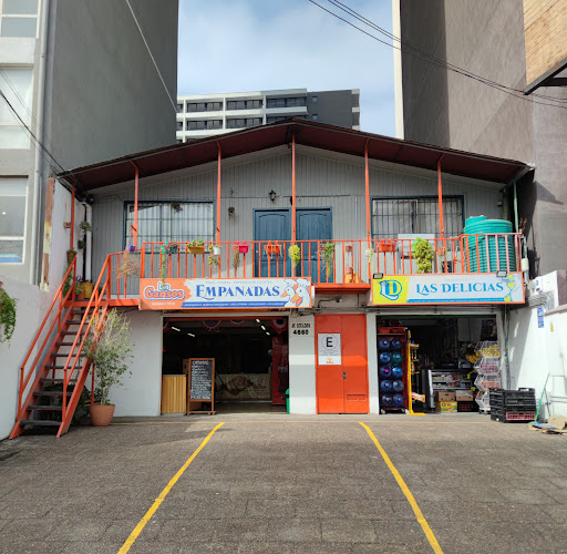 Opinii despre Empanadas Los Gansos în Estación Central - Gastronomía y hostelería