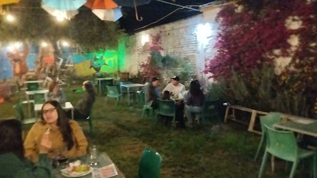 Opinii despre Charros Café Bar Restaurant în Los Andes - Gastronomía y hostelería