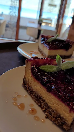 Opinii despre Cafetería Caburgua în Pucon - Gastronomía y hostelería