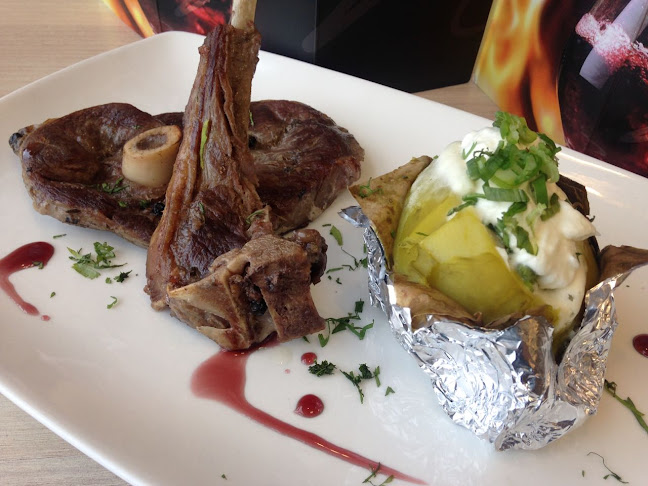 Magallania Seafoods & Drinks - Gastronomía y hostelería