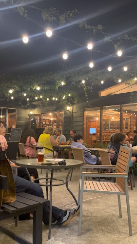 Opinii despre Wenu Pillán Cervecería y Restaurante în Villarrica - Gastronomía y hostelería