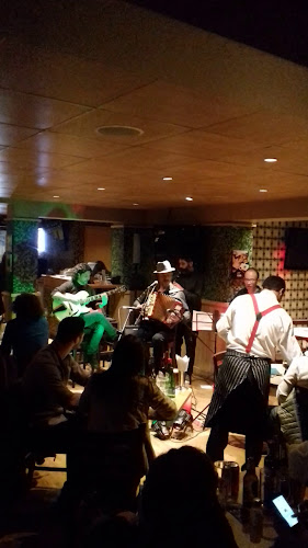 Ciro's Bar Isidora Open Times