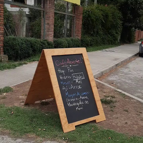 Café Jardinero Phone number