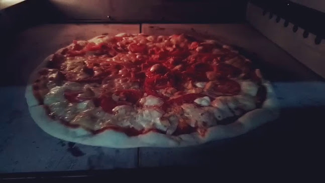 Lola pizza delivery Open Times