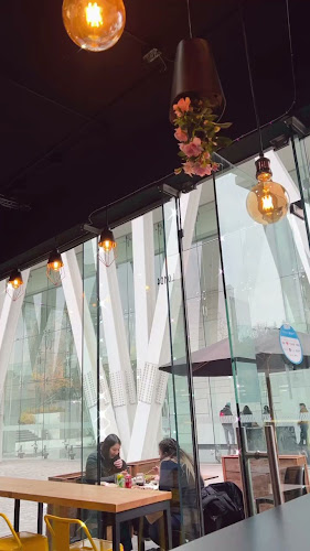 Los Conquistadores 1730, 7520282 Providencia, Región Metropolitana