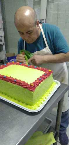 Reviews of Pasteleria Renacer in Peñalolén - Gastronomía y hostelería