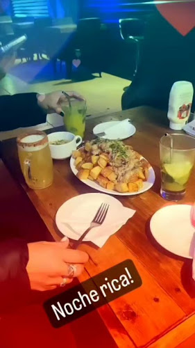 Reviews of Restobar sin fronteras in Puerto Aysen - Gastronomía y hostelería