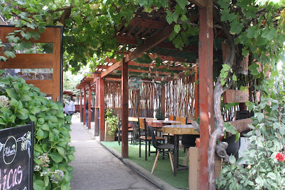 Adkantú, Restaurant Coñaripe