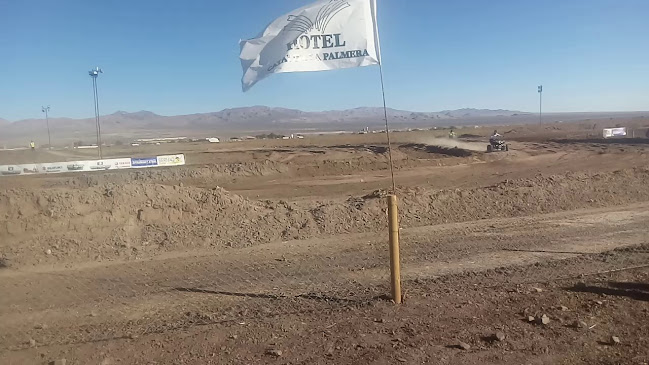 Opinii despre Salon De Eventos Urkupiña în Calama - Gastronomía y hostelería