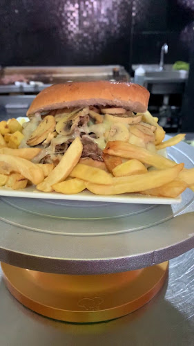 Opinii despre El Poderoso în Puente Alto - Gastronomía y hostelería