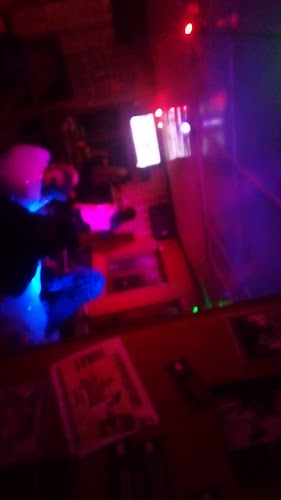 Clandestino restobar - La Unión