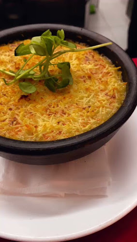 Restaurant Giro's Open Times