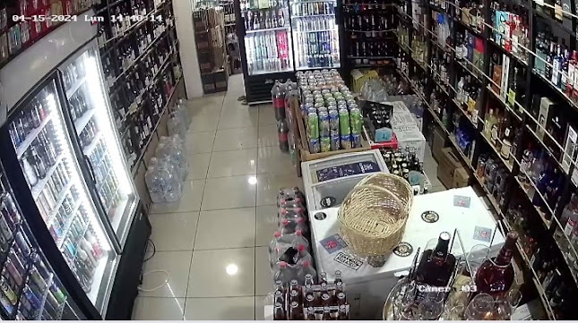 Opinii despre Botilleria playa,licores y rock and roll în Viña del Mar - Gastronomía y hostelería