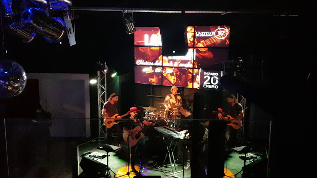 Opinii despre ''Latitud 37'' Resto & Bar în Los Angeles - Gastronomía y hostelería