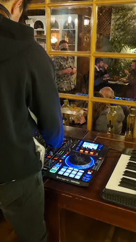 Opinii despre Flora în Viña del Mar - Gastronomía y hostelería