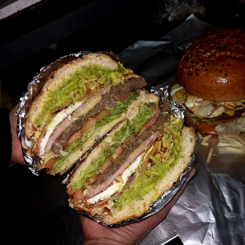 Lluvia de Hamburguesa - Gastronomía y hostelería