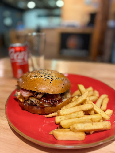 Opinii despre Amerindia Hostal y Restaurante în Puerto Natales - Gastronomía y hostelería