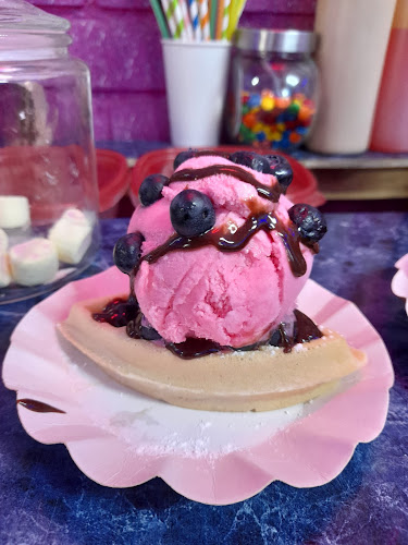 Rock & Blu Galactic Ice Cream - La Florida