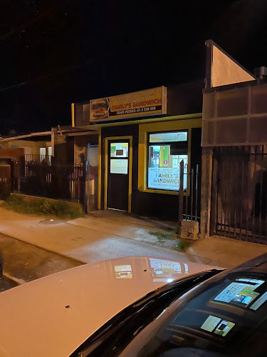 Opinii despre Family's sandwich în Punta Arenas - Gastronomía y hostelería