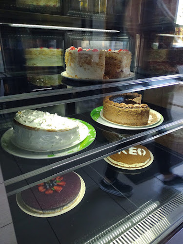 Opinii despre Cafe Boutique Praha în Nacimiento - Gastronomía y hostelería