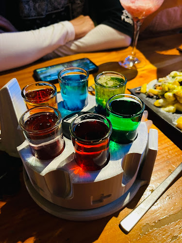 Opinii despre Insert Coin Bar - Ñuñoa în Ñuñoa - Gastronomía y hostelería