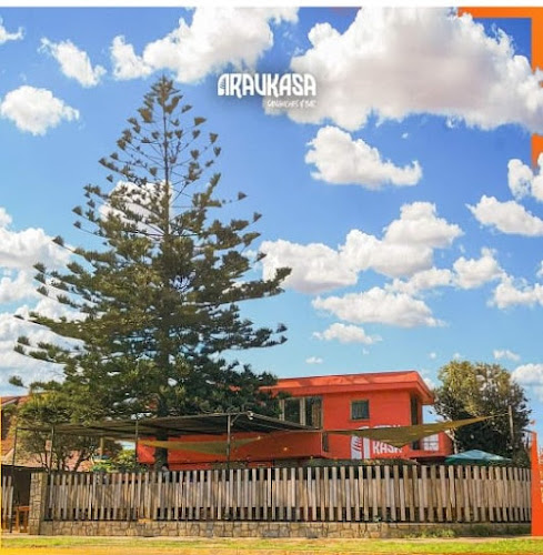 Araukasa Sanguches & Bar