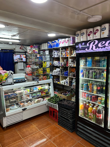 Opinii despre SUPERMERCADO Y BOTILLERIA REYES în Maule - Gastronomía y hostelería