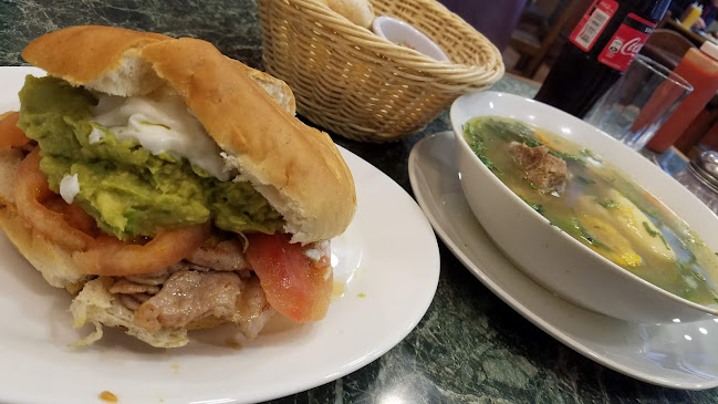 Comments and reviews of Nuria