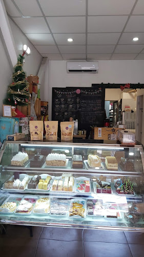 Sublime Pastelería Open Times