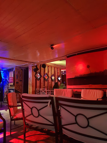 Clandestino restobar - La Unión