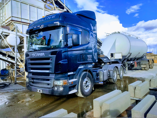 Opinii despre Quincho FACH Bahia Catalina în Punta Arenas - Gastronomía y hostelería