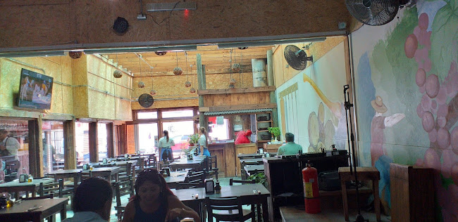 Chile Lindo Restaurant Open Times