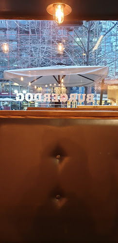 Comments and reviews of Burgerdog