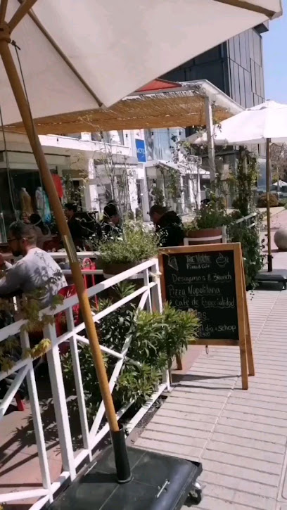 Tre Volte Pizzería & Cafetería