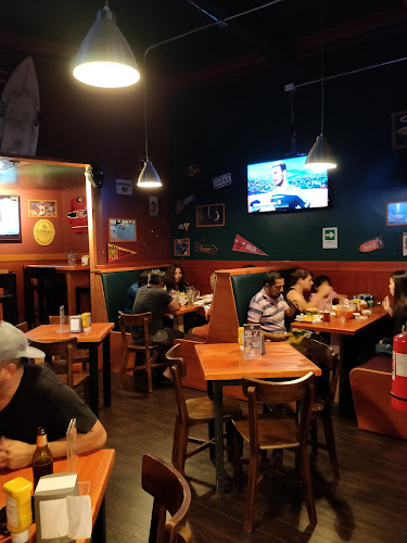 Bulldog Sport Bar Baquedano