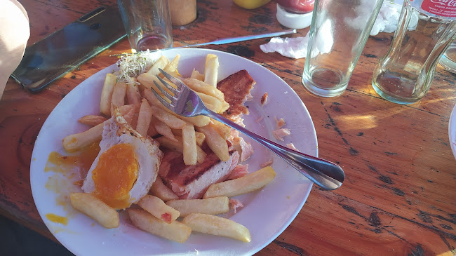 98, Yungay 52, Valdivia, Los Ríos