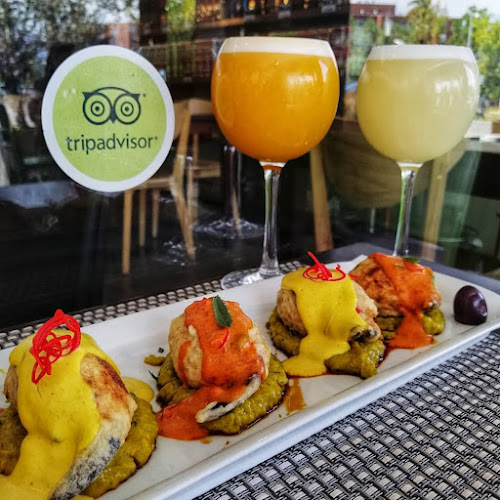 Av. La Dehesa 1201, local 108, 7690277 Lo Barnechea, Región Metropolitana