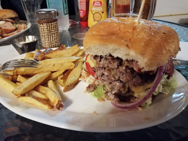 Opinii despre Sanguchería Mostacho în Santa Cruz - Gastronomía y hostelería