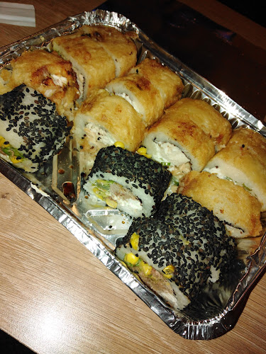 Sushi D'li Cesar gonzales
