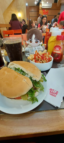 Rich Hamburguesas Open Times