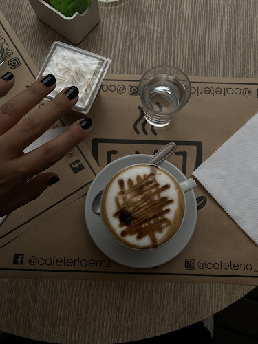 Comments and reviews of Cafetería EMZ