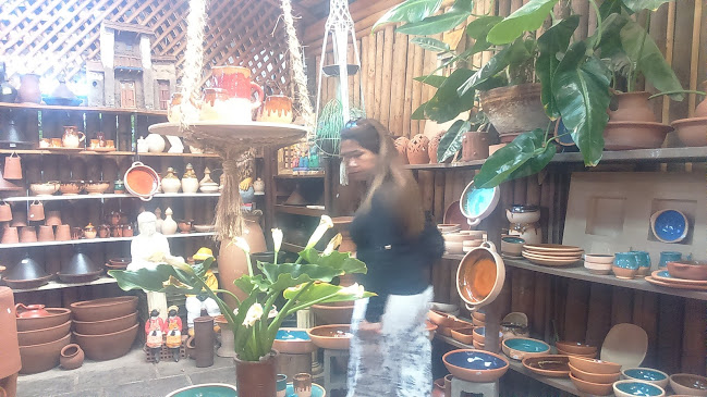 Restaurante Pomaire Phone number