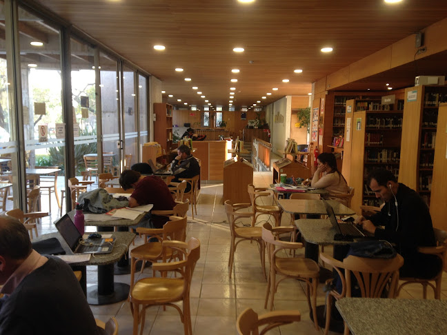 Café Literario Balmaceda - Gastronomía y hostelería