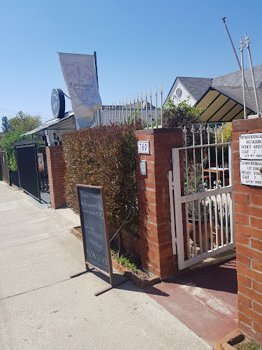 Restaurant Los Fundadores Cia . Ltda. Phone number