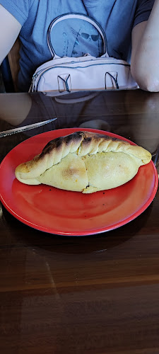 Salteñas Y Empanadas "Caupolicán" - Gastronomía y hostelería