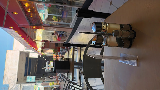 El Bravazzo golf Cocina Peruana - Gastronomía y hostelería